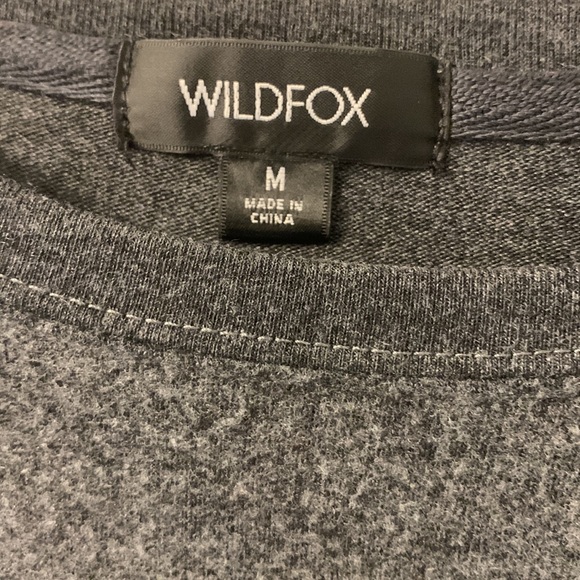 ✅✅WildFox Baggy Beach sweatshirt in clean black - Picture 4 of 7
